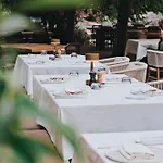 Yazz Collective Hotel *