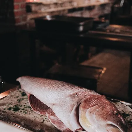 酒店 Yazz Collective