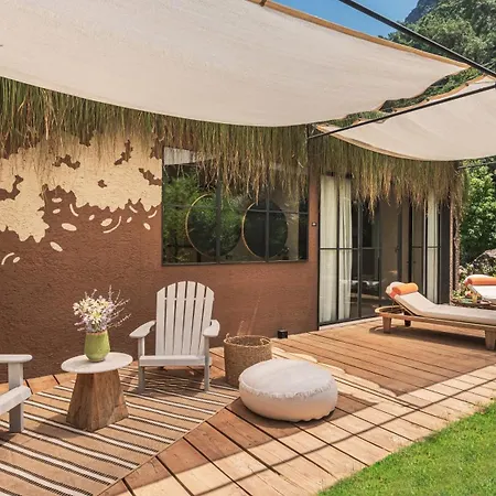 Yazz Collective 酒店