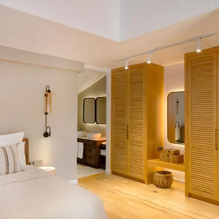 Yazz Collective Hotell *