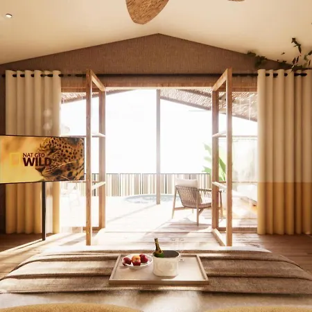 Yazz Collective Hotel *