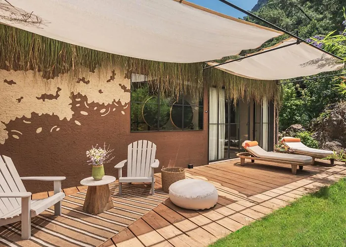 Yazz Collective Hotel